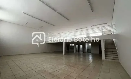 Loja comercial para locação de aprox. 367 m², com frente recuada, no bairro Tibery - Uberlândia - MG