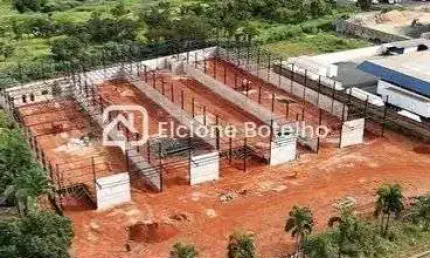 Galpão para locação de aprox. 1250 m², no bairro Distrito Industrial - Uberlândia - MG