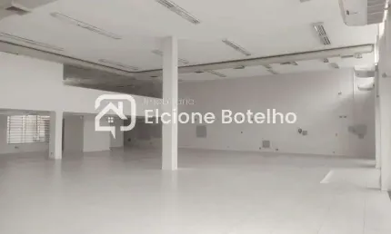 Loja comercial para locação de aprox. 560 m², no bairro Nossa Senhora Aparecida - Uberlândia - Mg