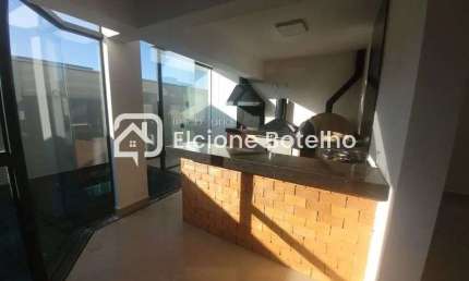 Casa para locação de 281 m², com 5 quartos, no bairro Jardim Inconfidência - Uberlândia - MG