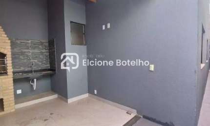 Casa para locação de aprox. 89 m², com 3 quartos,1 suíte, no bairro Novo Mundo - Uberlândia - MG