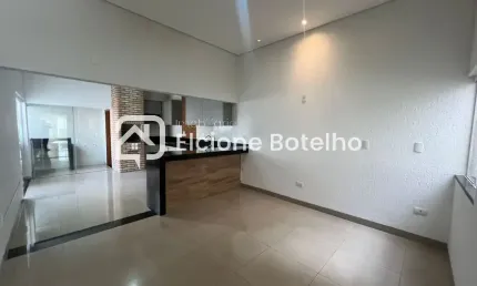 Casa para locação de aprox. 250 m², com 3 quartos, 1 suíte, no bairro Santa Rosa - Uberlândia - MG