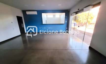 Galpão comercial para locação de aprox. 255 m², no bairro Daniel Fonseca - Uberlândia - MG