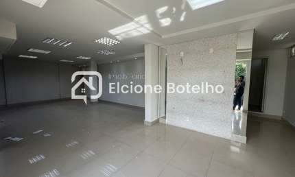 Cômodo comercial para locação de aprox. 74 m², no bairro Segismundo Pereira - Uberlândia - MG