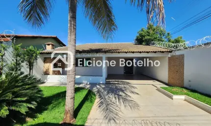 Casa para locação de aprox. 160 m², com 3 quartos, no bairro Cidade Jardim - Uberlândia - MG