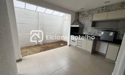 Casa em condomínio para locação de aprox. 118 m², com 3 quartos, no bairro Jardim Inconfidência - MG