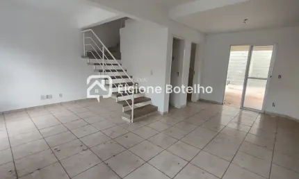 Casa em condomínio para locação de aprox 160 m², com 3 quartos no Morada da Colina - Uberlândia - MG