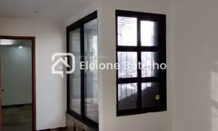 Casa sobrado para locação de aprox. 285 m², com 4 quartos, no bairro martins - uberlândia - mg