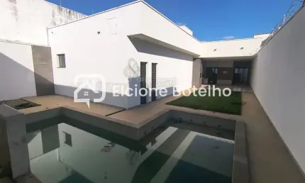 Casa para locação de aprox. 430 m², com 3 quartos, no bairro Cidade Jardim - Uberlândia - MG