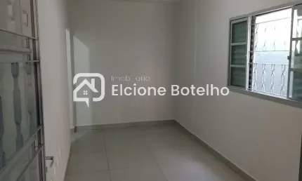 Casa para locação de aprox. 100 m², com 3 quartos, no bairro Residencial Gramado - Uberlândia - MG