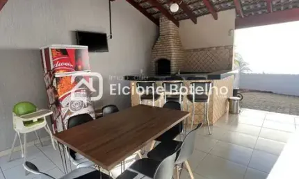 Casa para locação de aprox. 150 m², com 3 quartos, 1 suíte, no bairro Santa Rosa - Uberlândia - MG