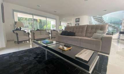 Casa para Locação em Florianópolis, JURERE, 5 dormitórios, 4 suítes, 6 banheiros, 2 vagas