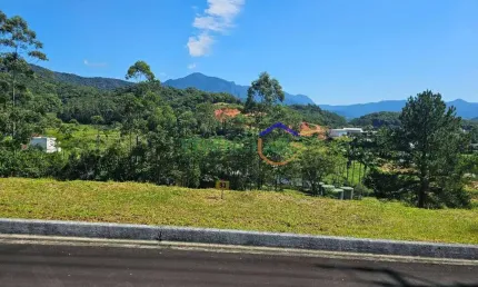 Terreno à venda na Vila Chartres, Jaraguá do Sul 
