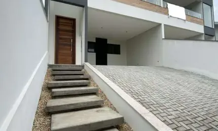 Casa à venda no bairro barra do rio cerro em jaraguá do sul/sc