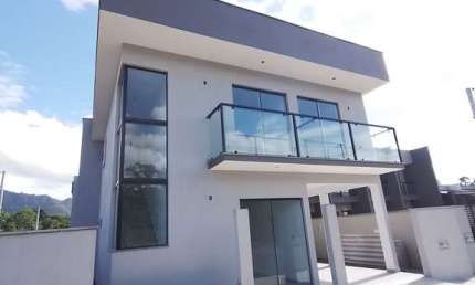 Casa à venda no bairro Nereu Ramos em Jaraguá do Sul/SC