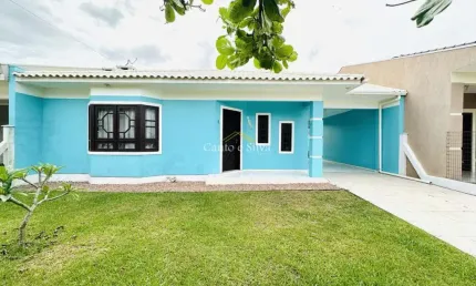 Casa na praia de Atlântida Sul à poucos metros do mar