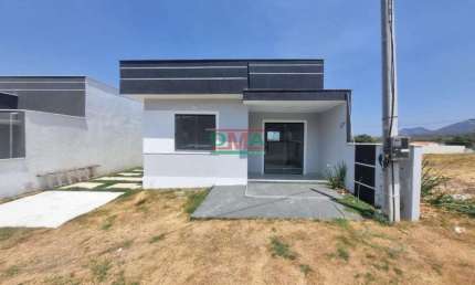 CASA DE CONDOM&#205;NIO - 2 QUARTOS ( 1 SU&#205;TE ) - 1&#170; LOCA&#199;&#195;O