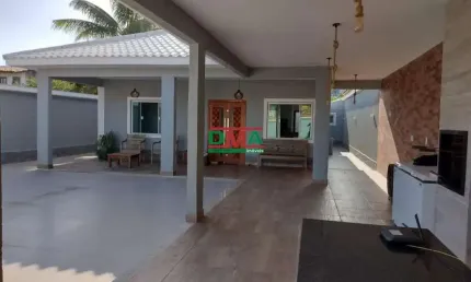 Excelente casa na barra de Maricá - 3 quartos ( 1 suíte com closet ) - área gourmet - piscina - terreno de 480m&#178;