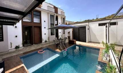 Casa com 3 quartos à venda na Rua Belvedere, Arujázinho I, II e III, Arujá