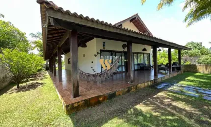 Casa no condomínio Enseadinhas! 3 quartos(2 suíte) | piscina| Casa de caseiro!!