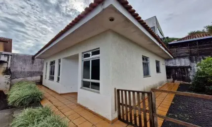 Casa com 2 quartos para alugar na Rua José Pierre, 322, Chapada, Ponta Grossa