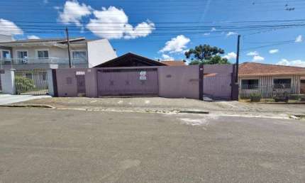 Casa com 3 quartos para alugar na Rua Ana Néri, 99, Uvaranas, Ponta Grossa
