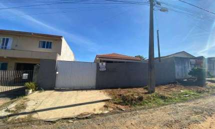 Casa para alugar na Rua Leocádia Slonik, 29, Neves, Ponta Grossa