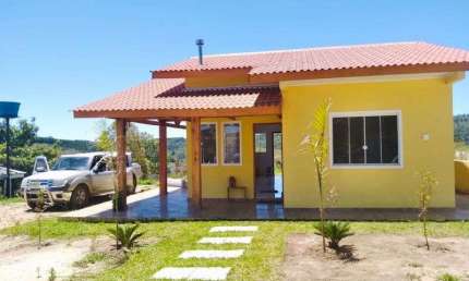 Casa com 2 quartos para alugar na Rua Augusto Ribas 802, Zona Rural, Ponta Grossa