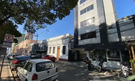 Ponto comercial para alugar na Praça Marechal Floriano Peixoto, 42, Centro, Ponta Grossa