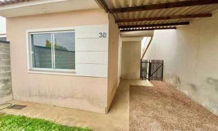 Casa para alugar na Rua João Batista Coelho, 38, Contorno, Ponta Grossa por R$ 1.000