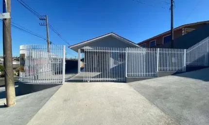 Casa para alugar na Rua Arapongas, Nova Rússia, Ponta Grossa