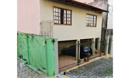 Casa com 4 quartos para alugar na Rua Visconde de Nacar, Centro, Ponta Grossa