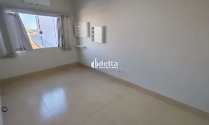 Loja disponível para locação no bairro Luizote de freitas em Uberlândia-MG