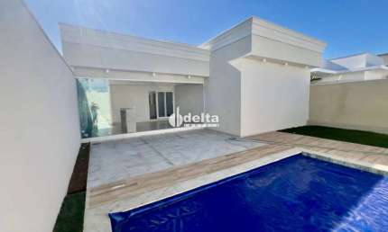 Casa no condomínio Park Sul disponível para locação e venda em Uberlândia-MG