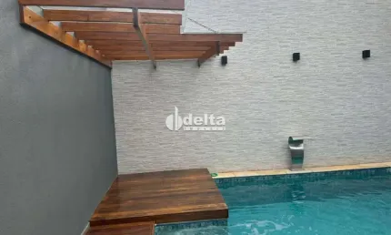 Casa disponível para locação no bairro Jardim Botânico em Uberlândia-MG.