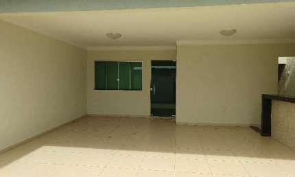 Casa disponível para locação no bairro Segismundo Pereira em Uberlândia-MG