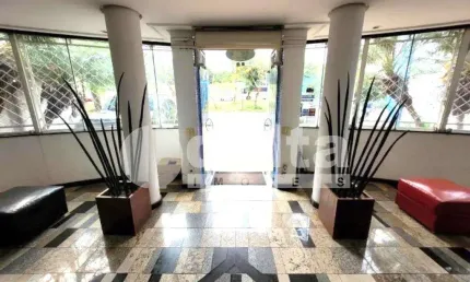 Prédio disponível para aluguel no bairro Saraiva em Uberlândia-MG
