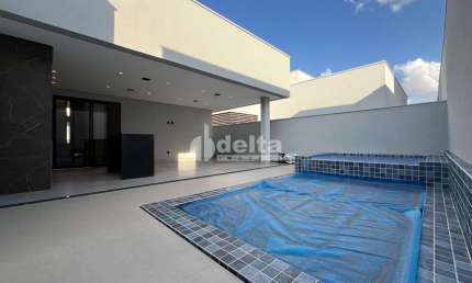Casa no condomínio Splendido disponível para locação no bairro Laranjeiras em Uberlândia-MG