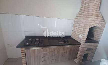 Casa residencial disponível no bairro Jardim Patrícia em Uberlândia-MG.