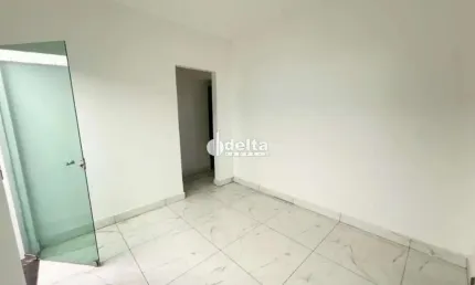 Casa residencial disponível bairro Tibery em Uberlândia-MG.