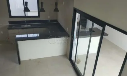 Casa sobrado disponível  no bairro Aclimação em Uberlândia-MG