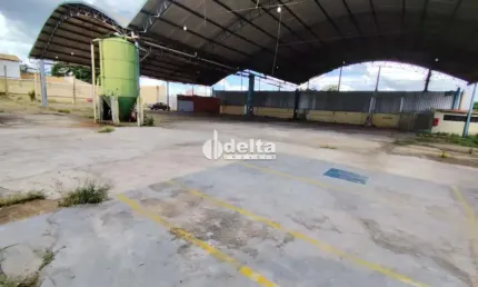 Galpão disponível para Locação no bairro Roosevelt em Uberlândia-MG