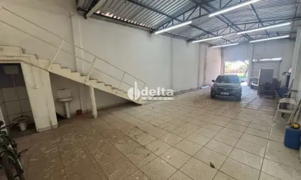Galpão disponível para Locação no bairro Marta Helena em Uberlândia-MG