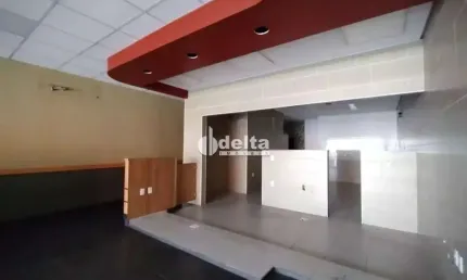 Loja disponível para locação no bairro Martins em Uberlândia-MG