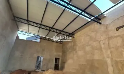 Galpão disponível para locação no bairro Centro em Uberlândia-MG