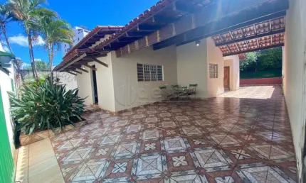 Casa disponível para locação no bairro morada da colina em uberlândia-mg