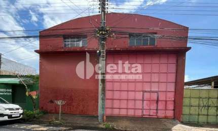 Galpão disponível para Locação no bairro Custódio Pereira em Uberlândia-MG