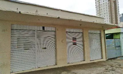 Loja disponível para locação no bairro Santa Mônica em Uberlândia-MG