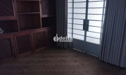 Casa disponível para locação no bairro martins em uberlândia-mg