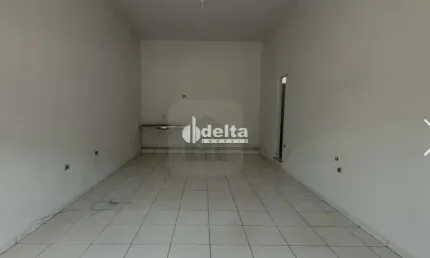Cômodo Comercial disponível para locação no bairro Santa Mônica em Uberlândia-MG